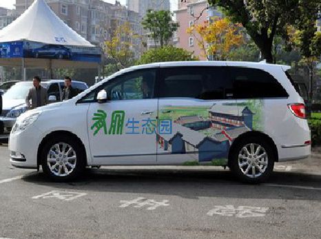 十堰户外车贴喷绘如何保持效果?